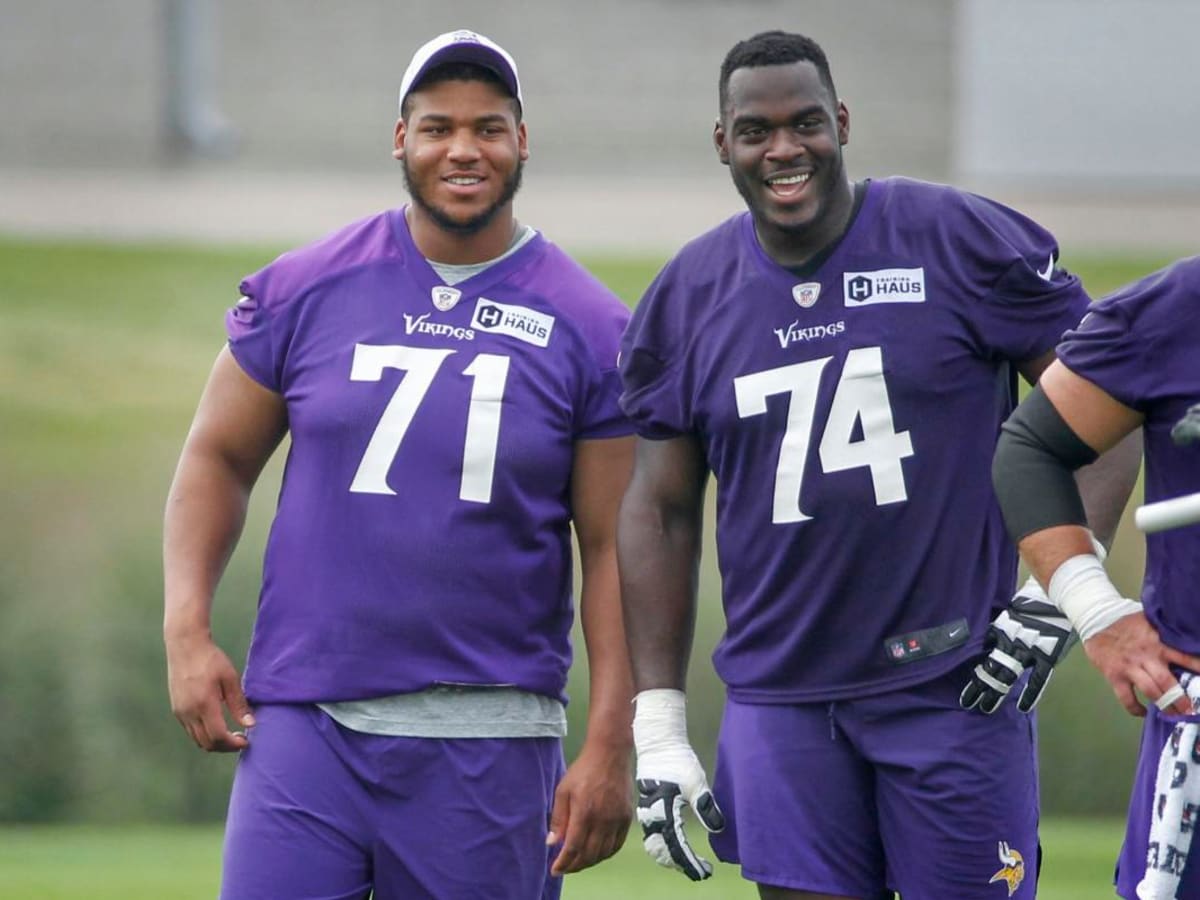 Ezra Cleveland and Christian Darrisaw return has the Vikings' offensive  line fully intact