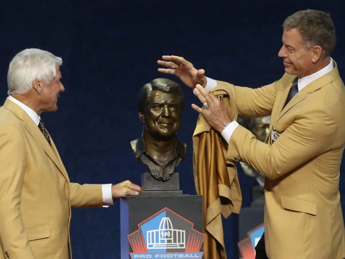 Hall-of-Fame Induction is Pinnacle of Legendary Career for Cowboys