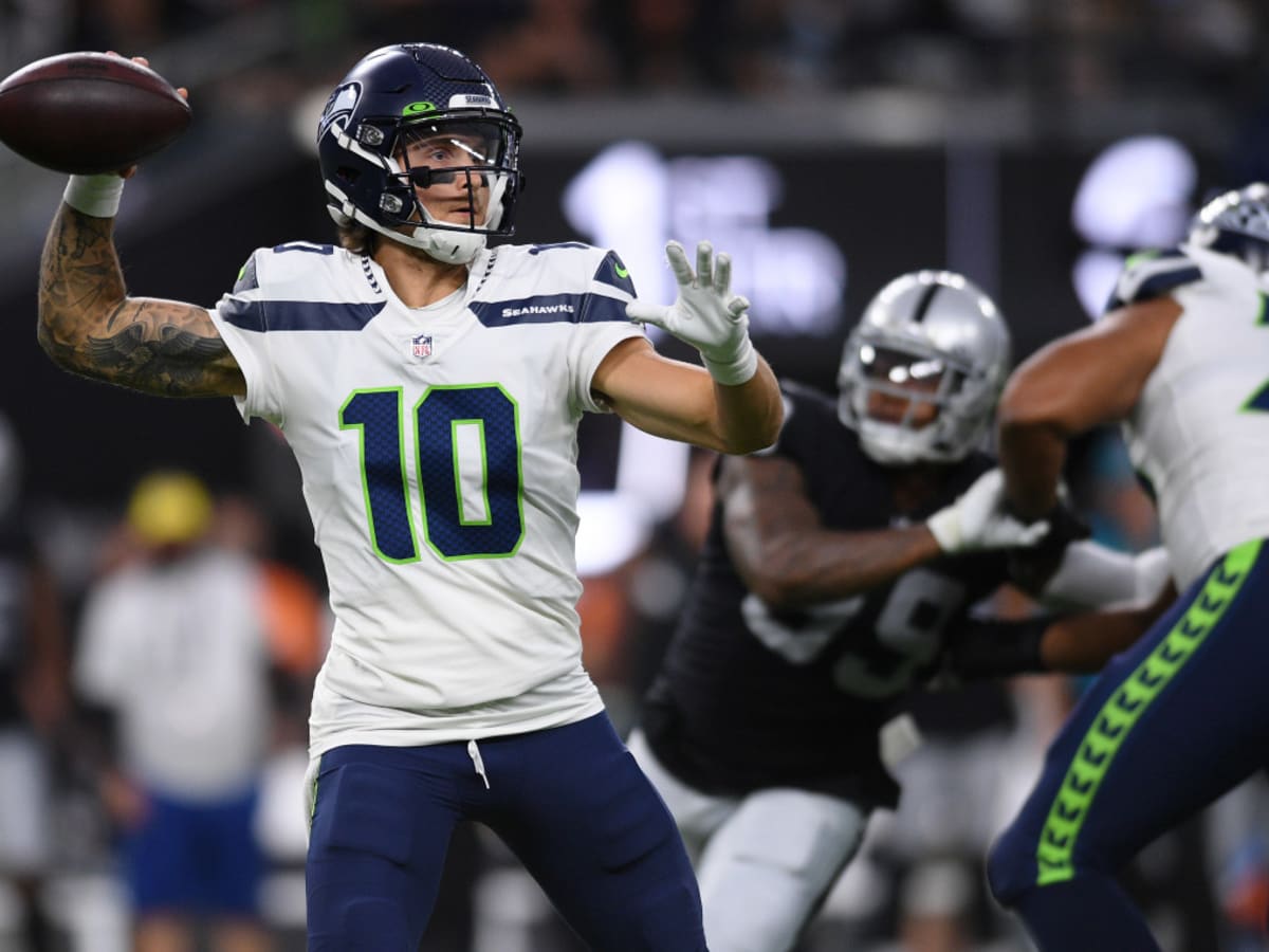 Third-string QB Peterman leads Vegas 20-7 over Seattle