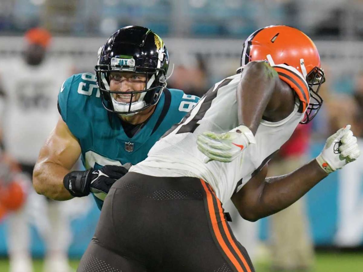 Tim Tebow booted from Jacksonville Jaguar roster – 850 WFTL