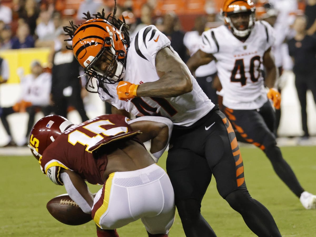 Cincinnati Bengals safety Jessie Bates III (30) drops back in coverage  during an NFL football game against the Pittsburgh Steelers, Sunday, Sep.  11, 2022, in Cincinnati. (AP Photo/Kirk Irwin Stock Photo - Alamy