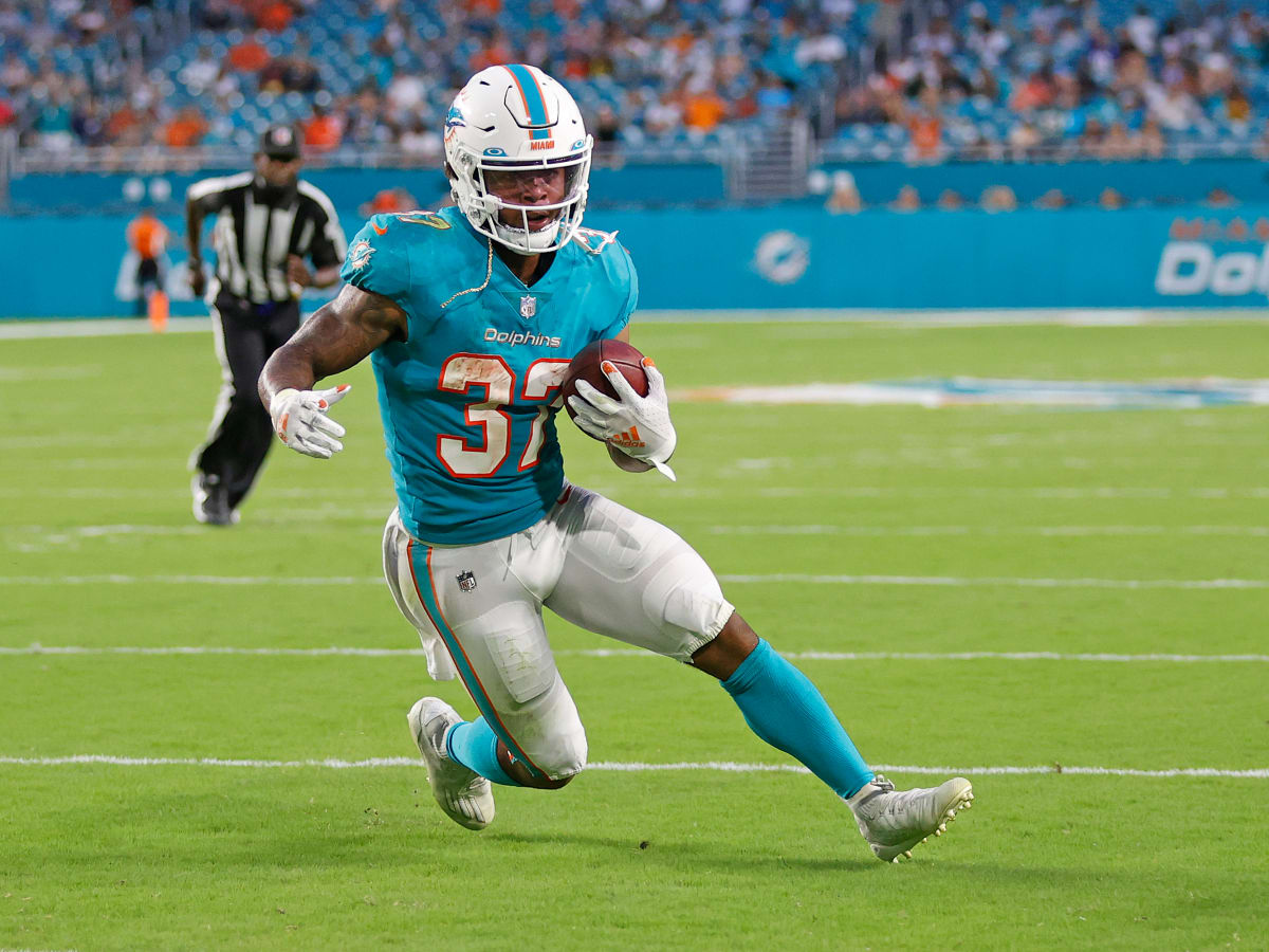 Dolphins announce jersey numbers for rookie class