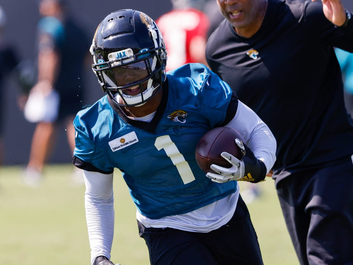 Jacksonville Jaguars running back Travis Etienne likely out for season with  foot injury