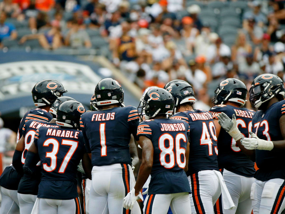 Many Chicago Bears players remain indecisive about whether to get the  COVID-19 vaccine