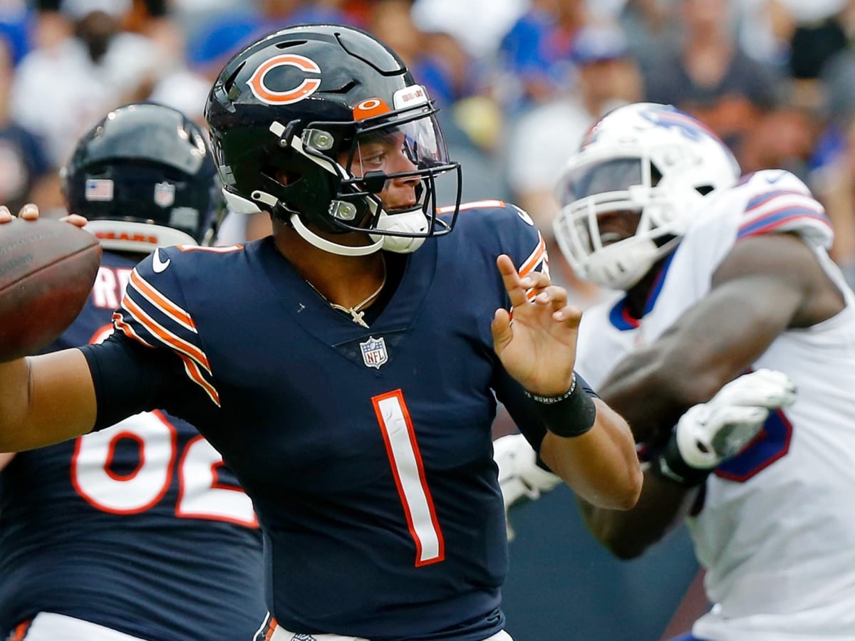 PHOTO GALLERY: The Best Photos From the Tennessee Titans' Preseason Game  With the Chicago Bears - Sports Illustrated Tennessee Titans News, Analysis  and More