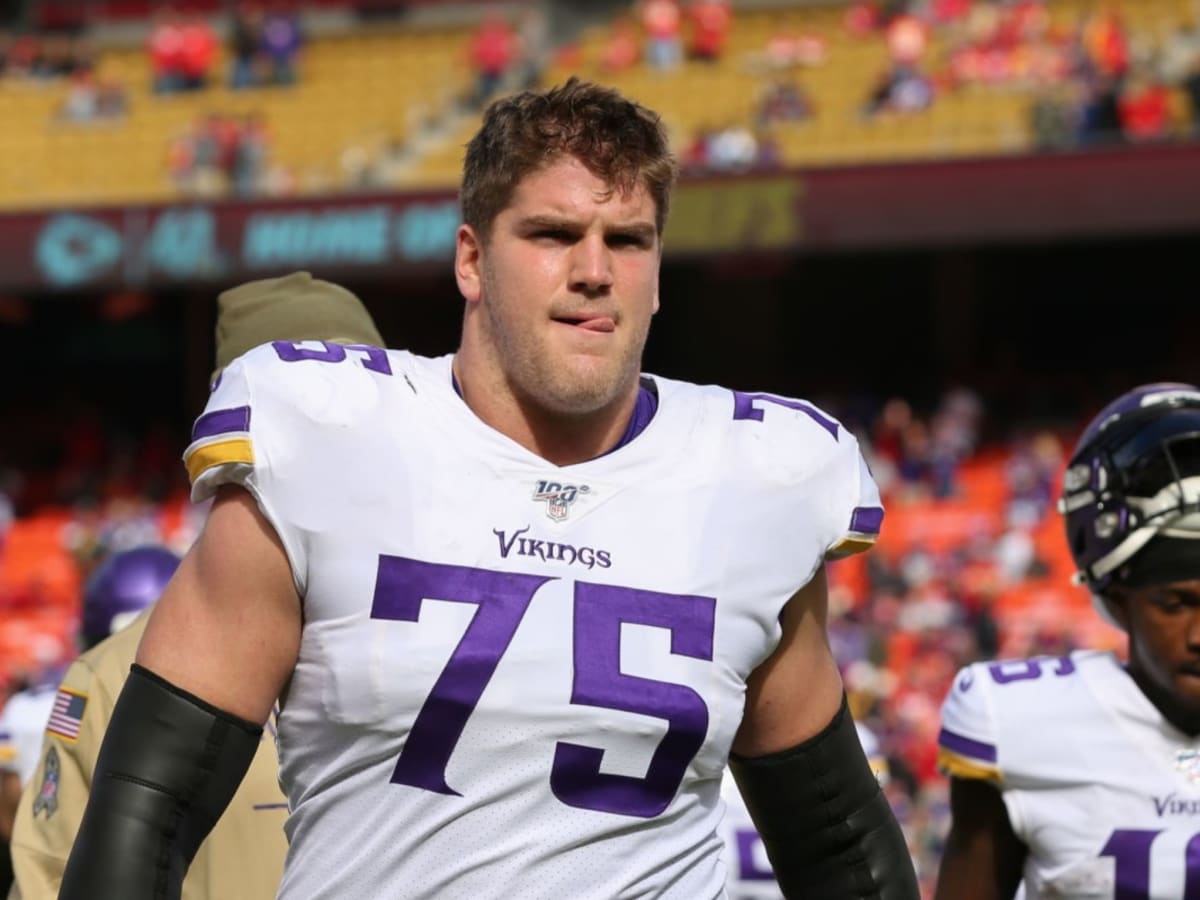 Vikings right tackle Brian O'Neill finally takes reps in team drills