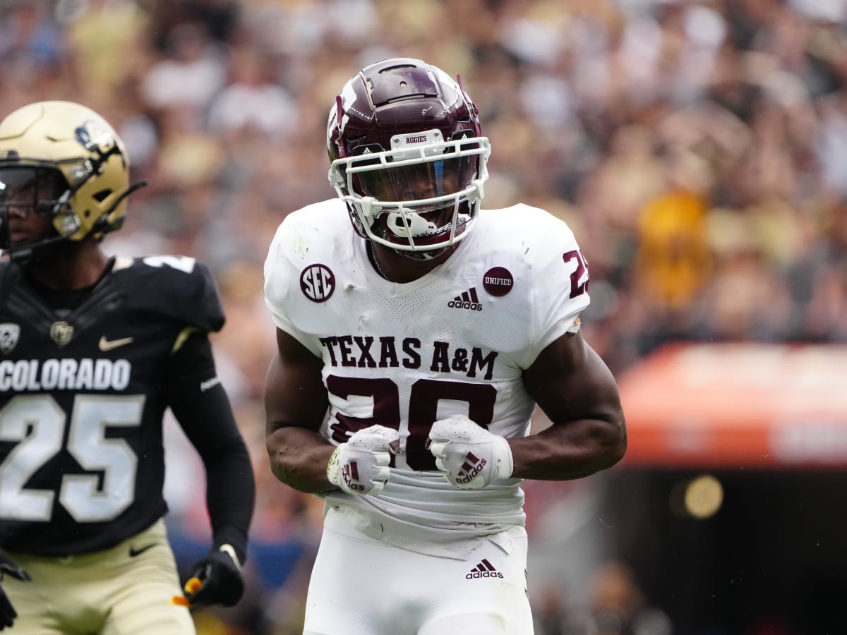 LOOK: Former Texas A&M Aggies Running Back Isaiah Spiller in Full