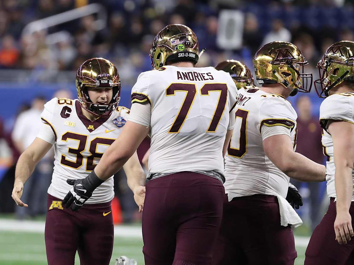 Gophers' Blaise Andries to declare for NFL Draft after Guaranteed Rate Bowl