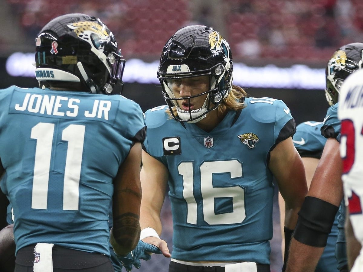 Jaguars receiver group falls toward the bottom of PFF's rankings