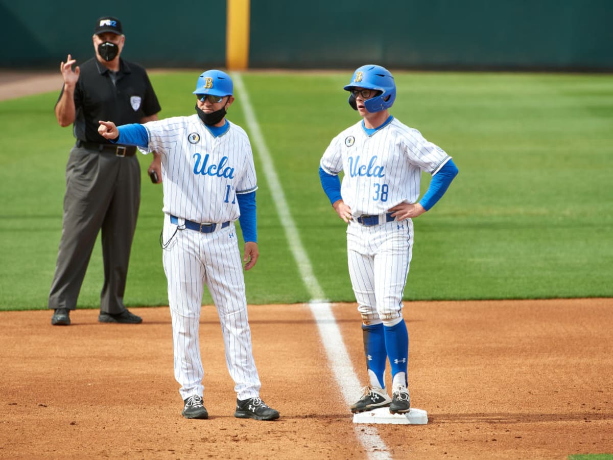 UCLA baseball's John Savage praises the Bruins' depth and incoming class of  freshmen