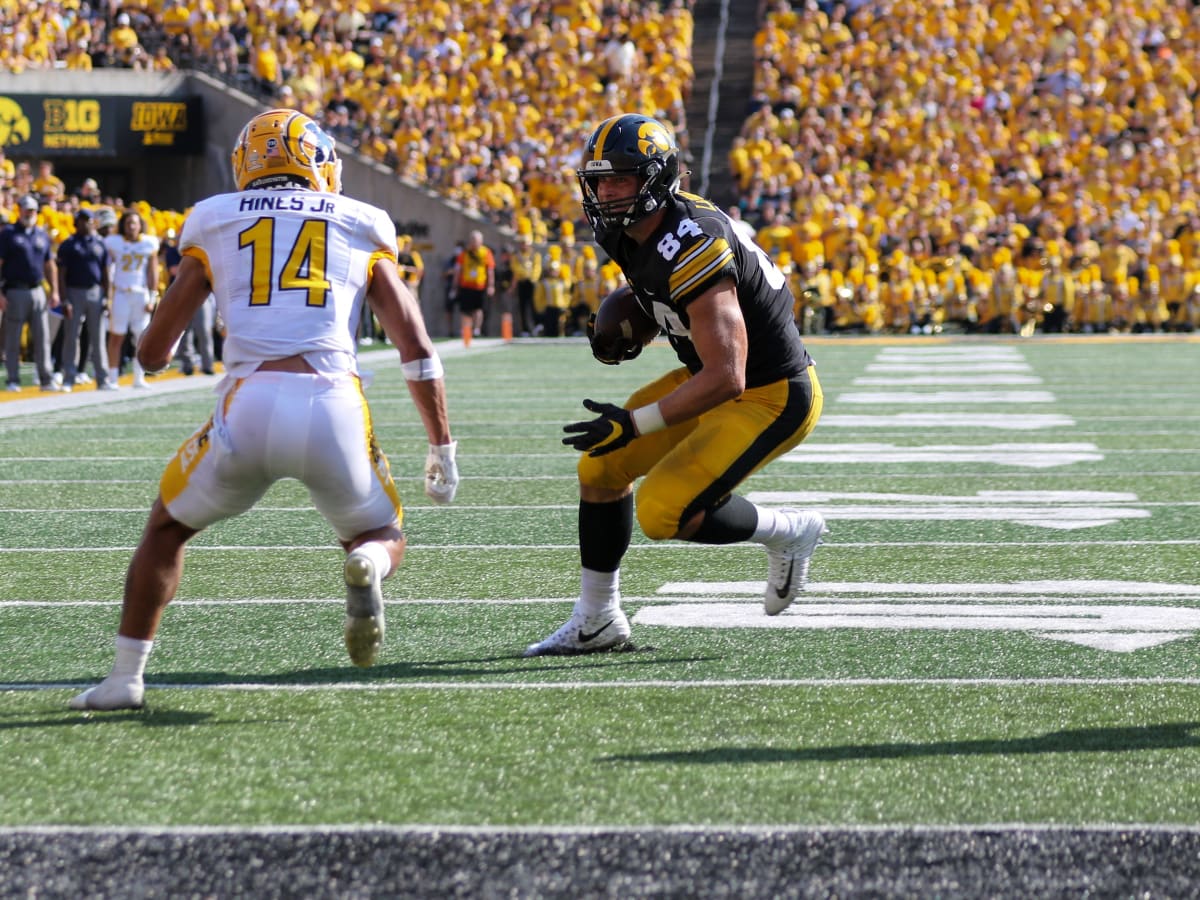 Ten Iowa football players earn preseason honors from Phil Steele - Hawk  Fanatic