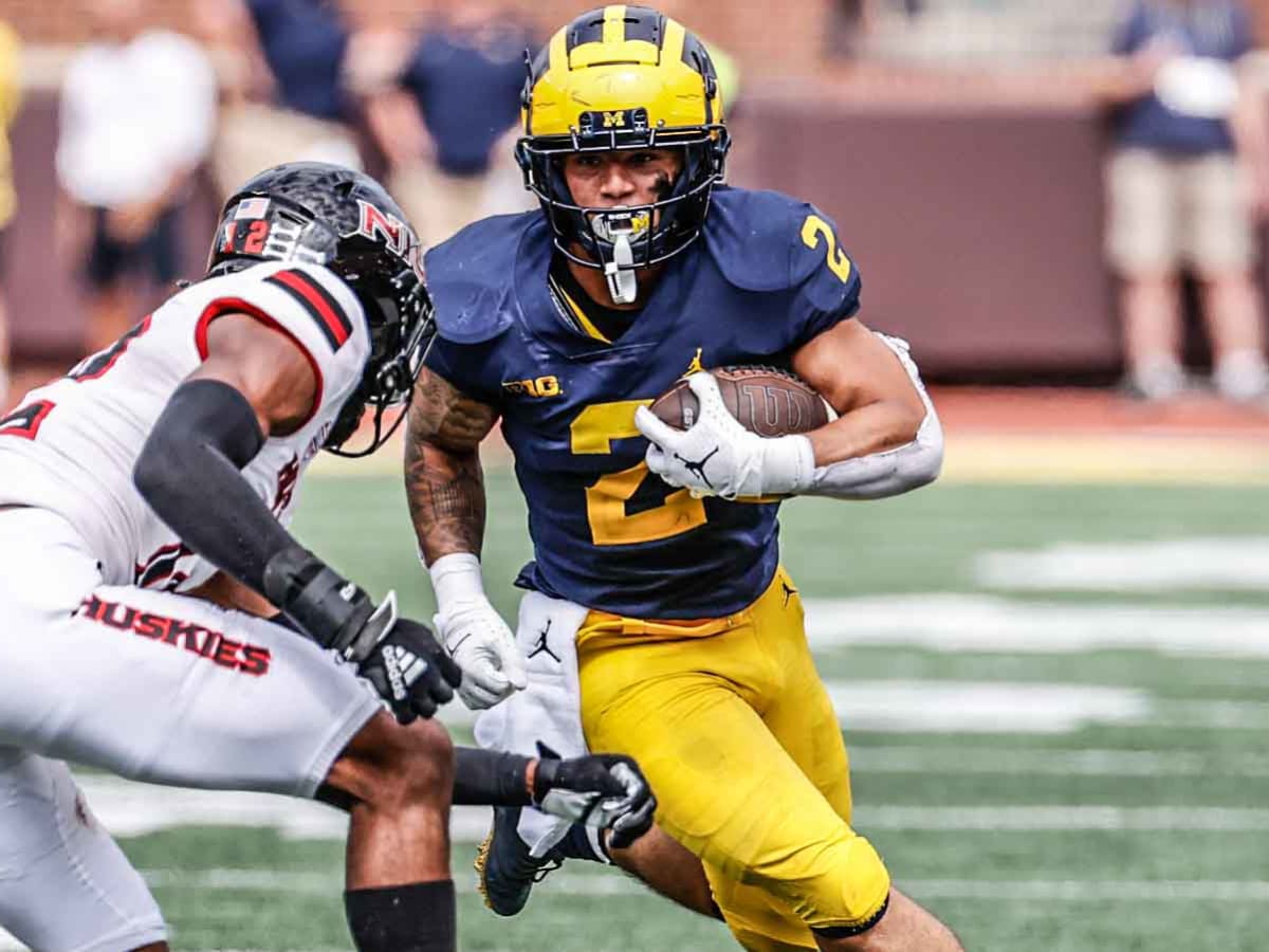 Michigan football rolls by sticking with Hassan Haskins, Blake Corum