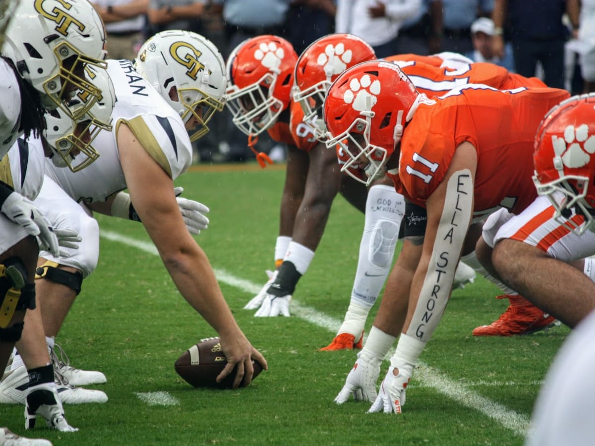 A Clemson football player's 'random, cool' interaction with MLB