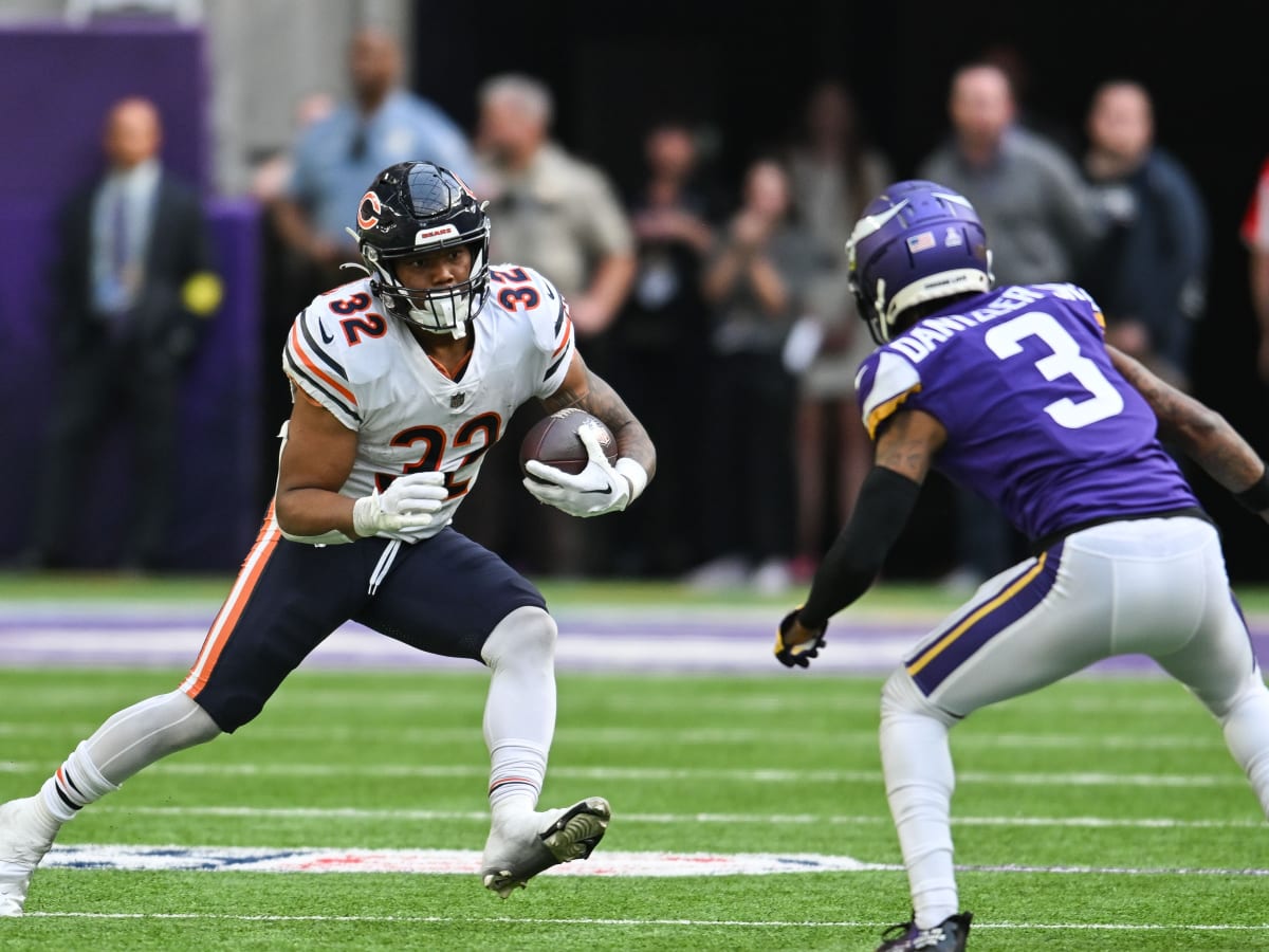 The New York Jets offensive and Chicago Bears defense square off at the line  of scrimmage during the second half of an NFL football game Sunday, Oct.  28, 2018, in Chicago. (AP