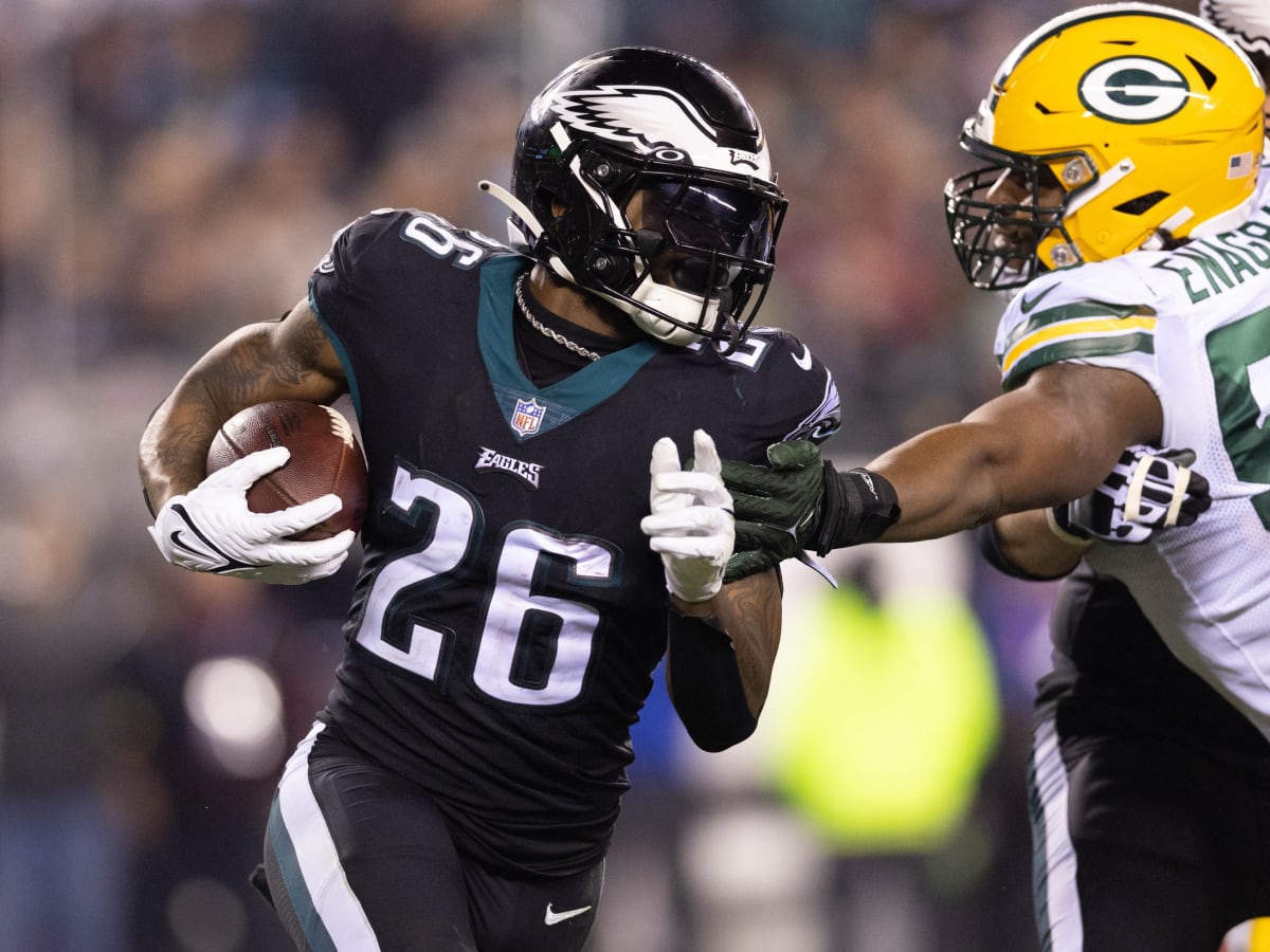 Philadelphia Eagles pick off Rodgers' late pass to beat Green Bay Packers, NFL