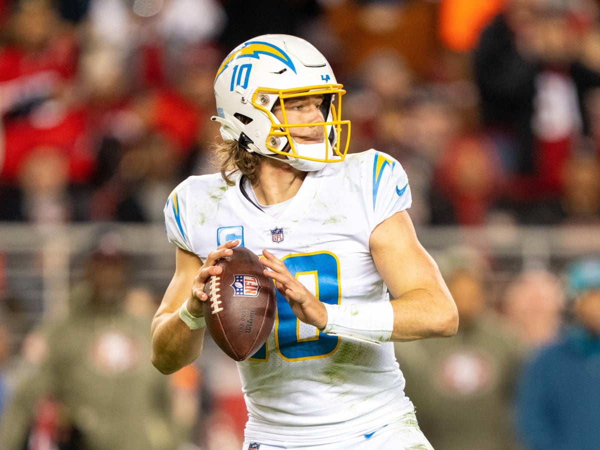 Los Angeles Chargers at Las Vegas Raiders Betting Odds: Week 13 Point Spread,  Moneyline, Over/Under - Sports Illustrated Los Angeles Chargers News,  Analysis and More