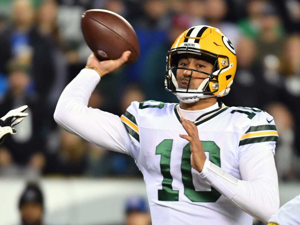 Jordan Love replaces Aaron Rodgers at QB vs. Eagles