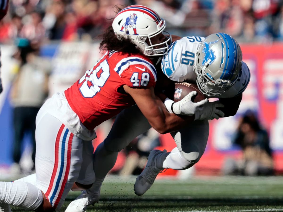 November 14, 2021: New England Patriots linebacker Jahlani Tavai (48) warms  up before the NFL football game between the Cleveland Browns and the New  England Patriots at Gillette Stadium, in Foxborough, Massachusetts.