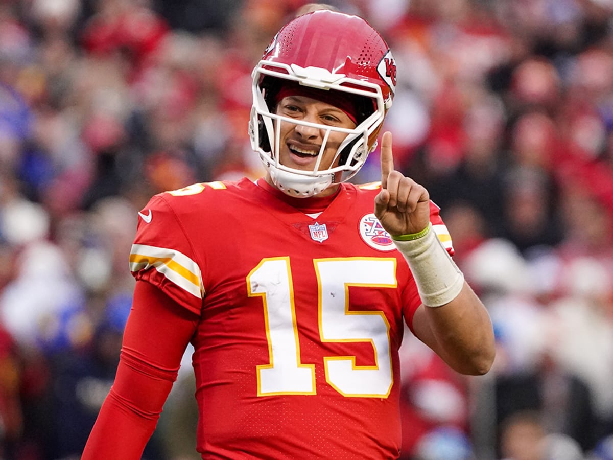 Kansas City Chiefs vs. Las Vegas Raiders predictions for NFL Week 18