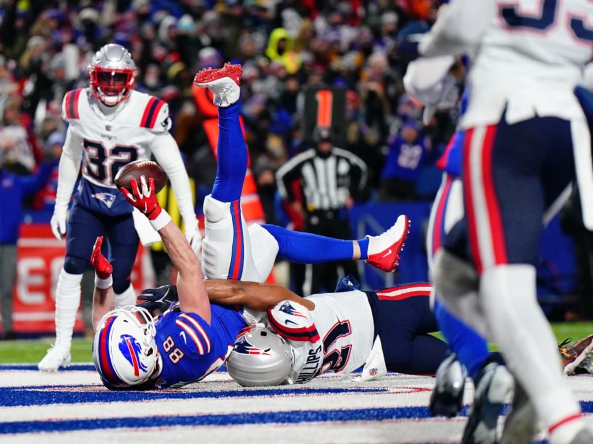 Five thoughts from Patriots embarrassing playoff loss to Bills