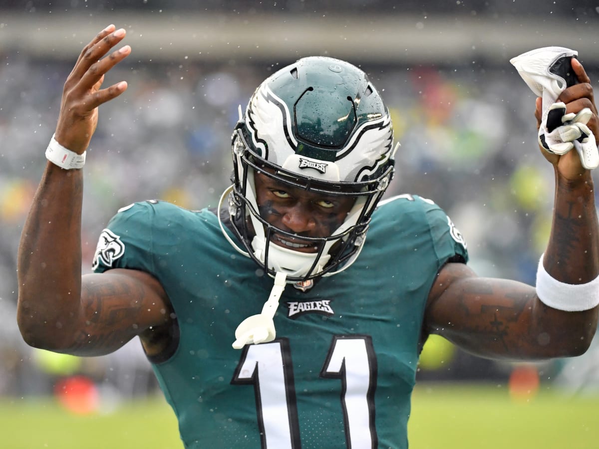 AJ Brown has great day for Eagles