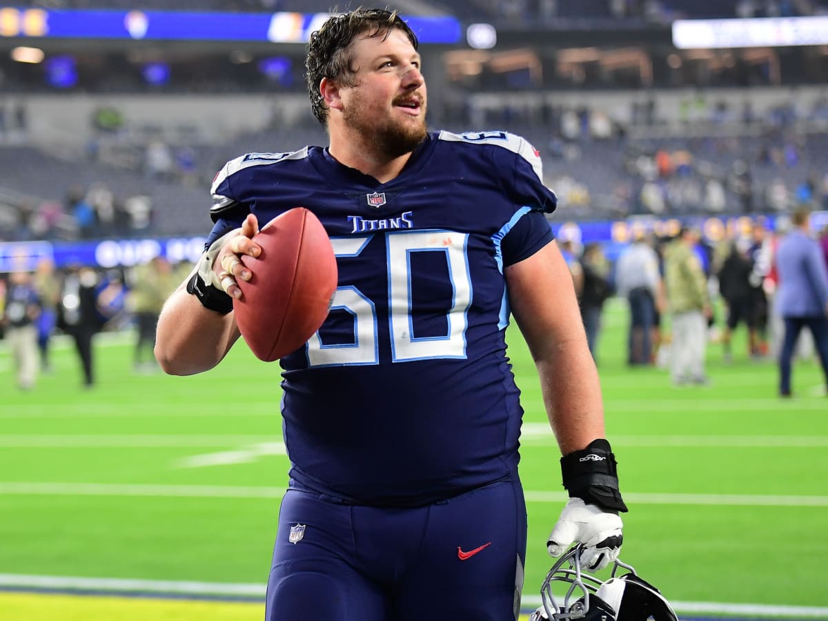 Ex-Tennessee Titans center Ben Jones hasn't ruled out NFL return