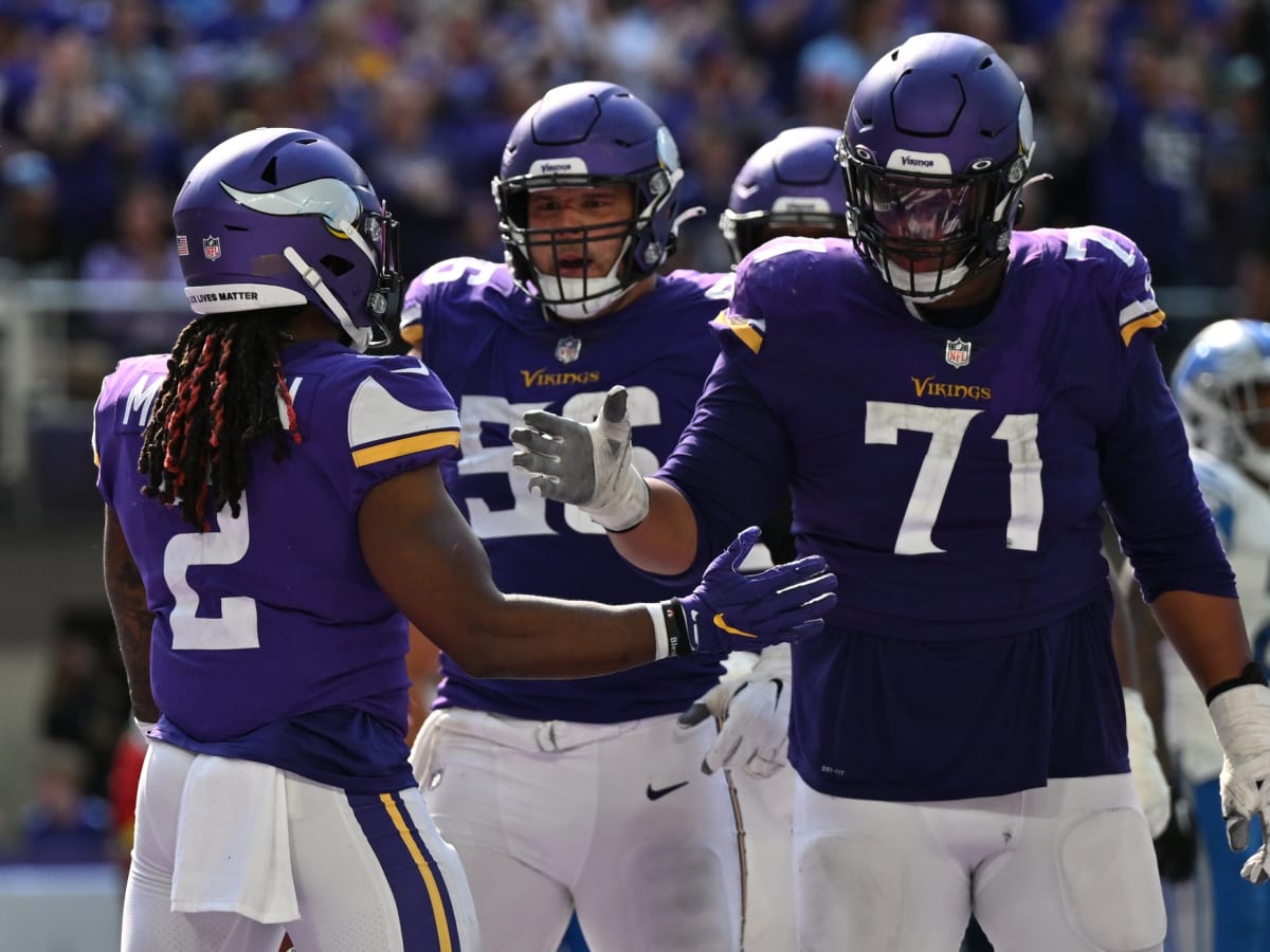 Overweight kids find pals in Minnesota Vikings players – The Minnesota Daily