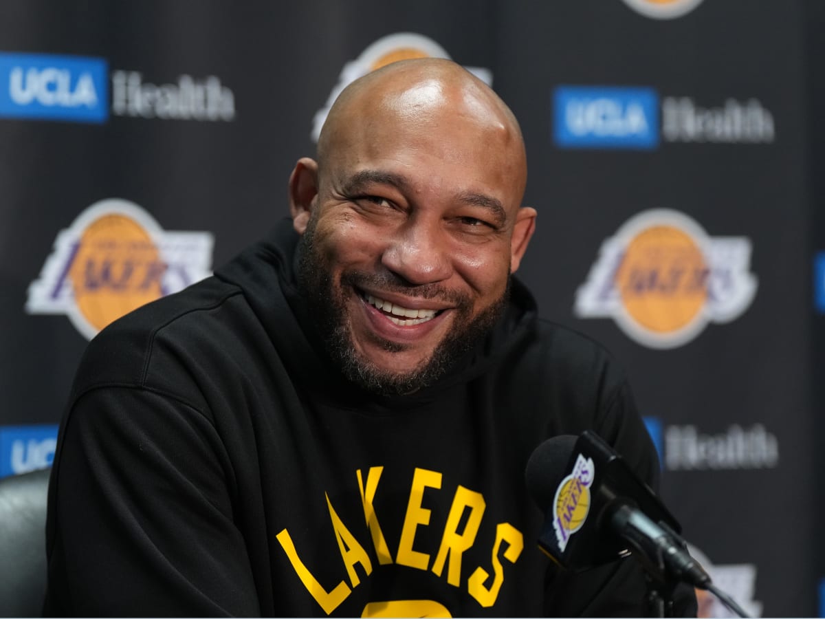 Los Angeles Lakers Bring Back Assistant Coach For 2022-23 Season -  Fastbreak on FanNation