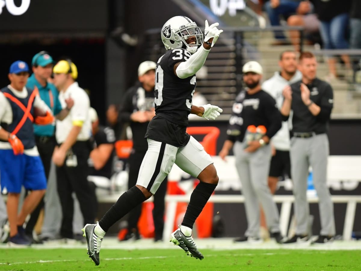 Las Vegas Raiders cornerback Nate Hobbs (39) during an NFL football game  against the Miami Dolphins, Sunday, Sept. 26, 2021, in Las Vegas. (AP  Photo/Rick Scuteri Stock Photo - Alamy