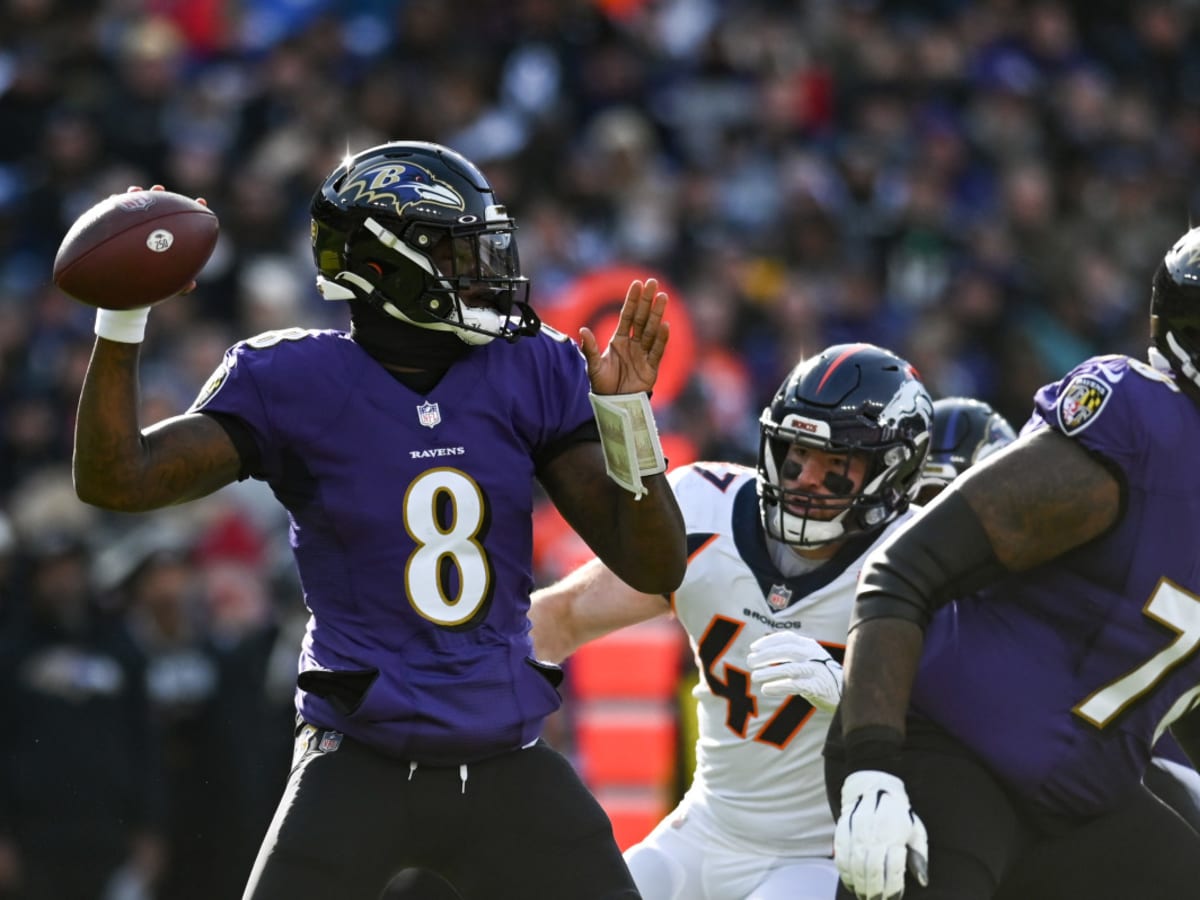 Baltimore Ravens quarterback Lamar Jackson departs with ankle injury