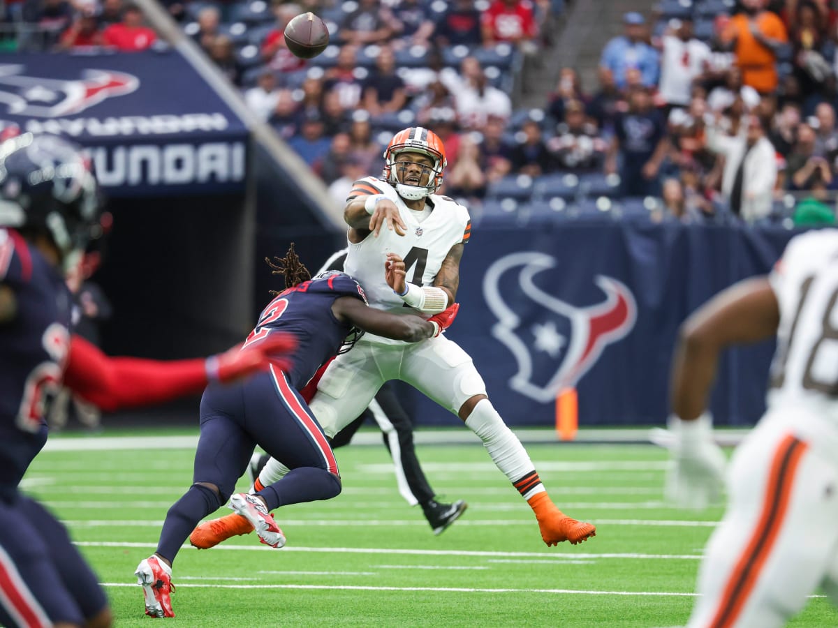 Texans lose in Watson's return despite not allowing offensive touchdown