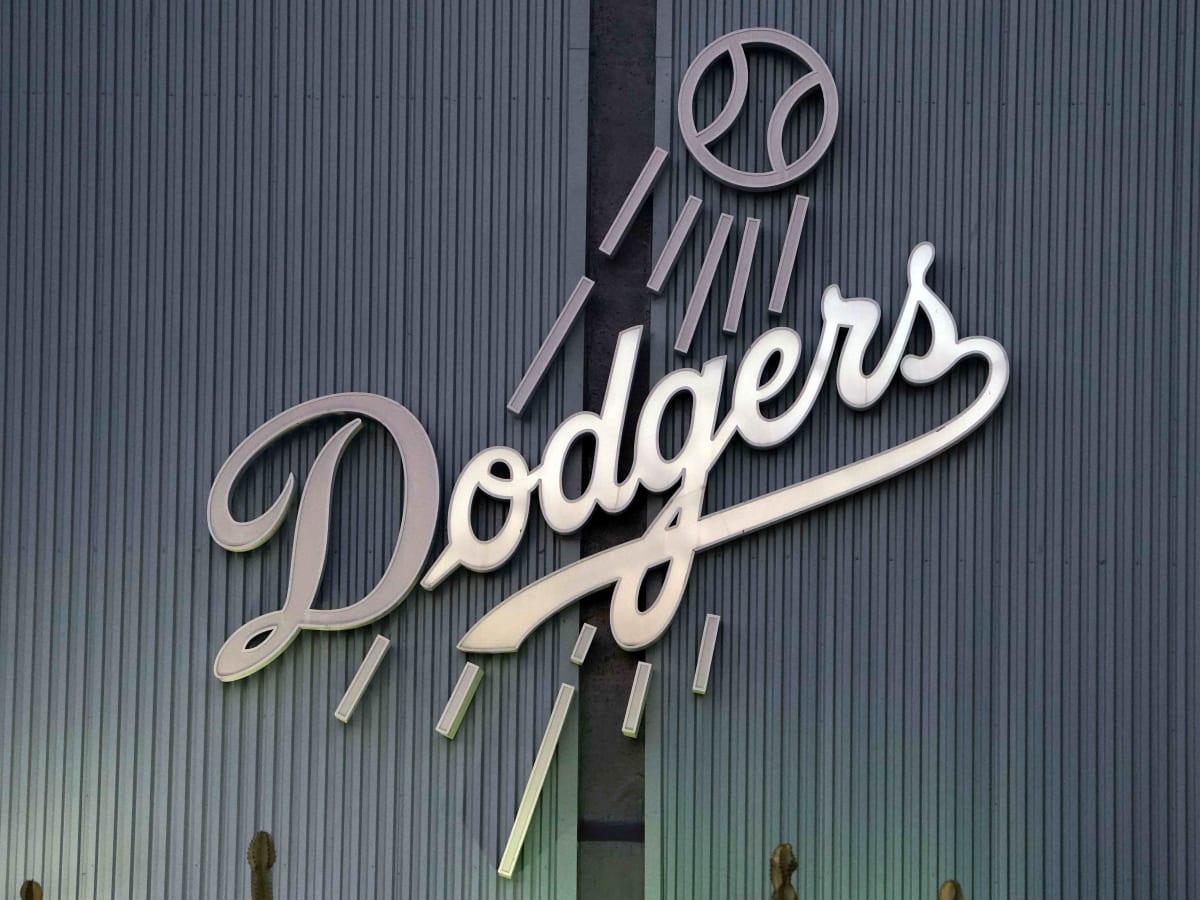 Download Los Angeles Dodgers Perfect Shot Wallpaper