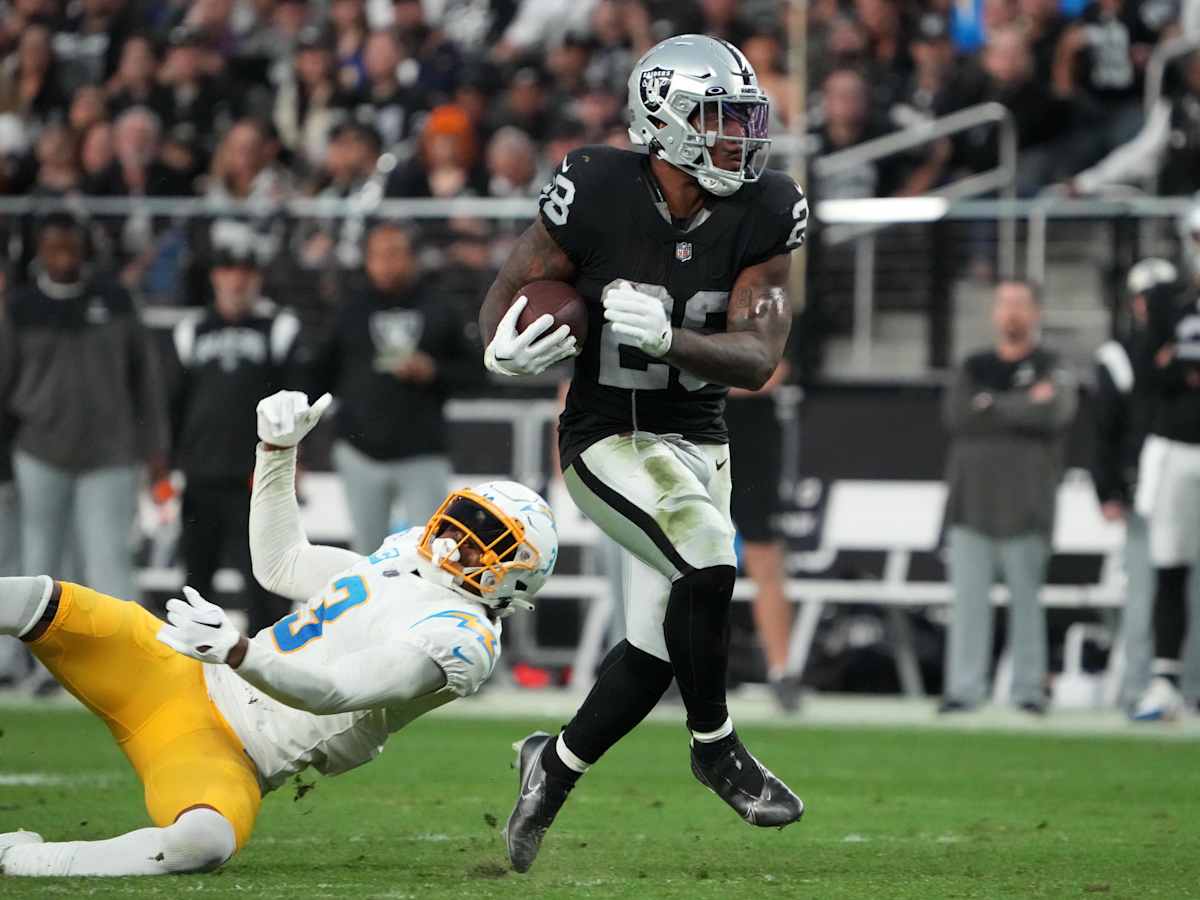 Turnovers and penalties hurt Las Vegas Raiders in 41-14 SNF home loss