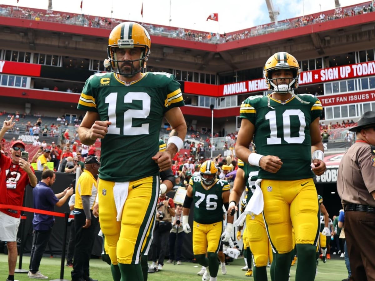 Aaron Rodgers Signs Contract Extension with Packers - Sports Illustrated  Green Bay Packers News, Analysis and More