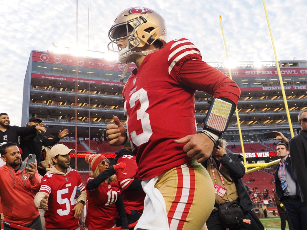 Instant analysis of 49ers' 33-17 win over Dolphins, loss of Jimmy Garoppolo