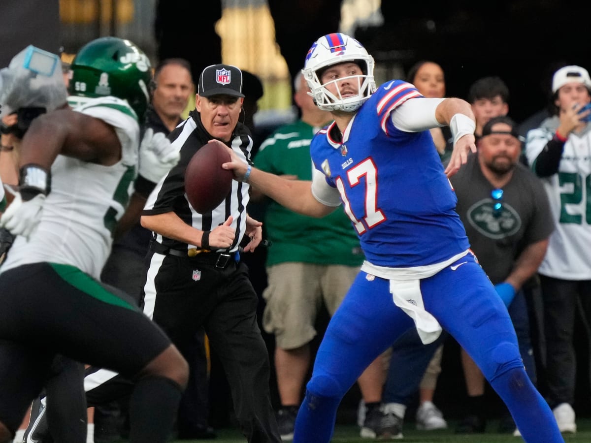 Brawl breaks out between New York Jets and Buffalo Bills - Sports  Illustrated New York Jets News, Analysis and More