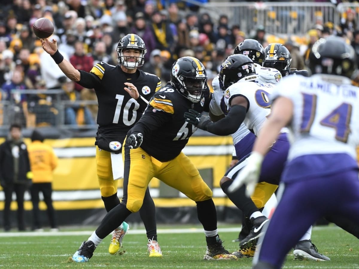 Kenny Pickett Leads Late Drive, Steelers Beat Ravens 16-13