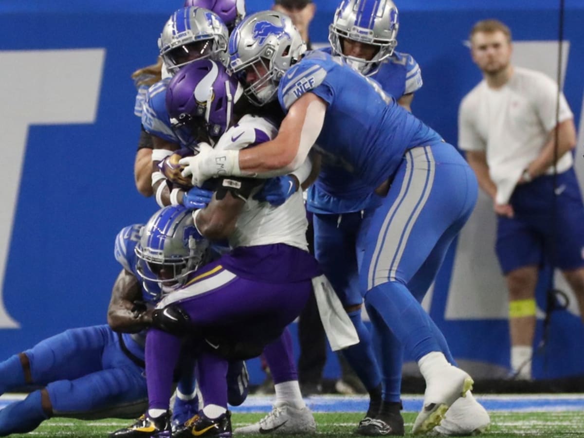 Snap counts, PFF grades: Lions' Aidan Hutchinson fuels stingy run