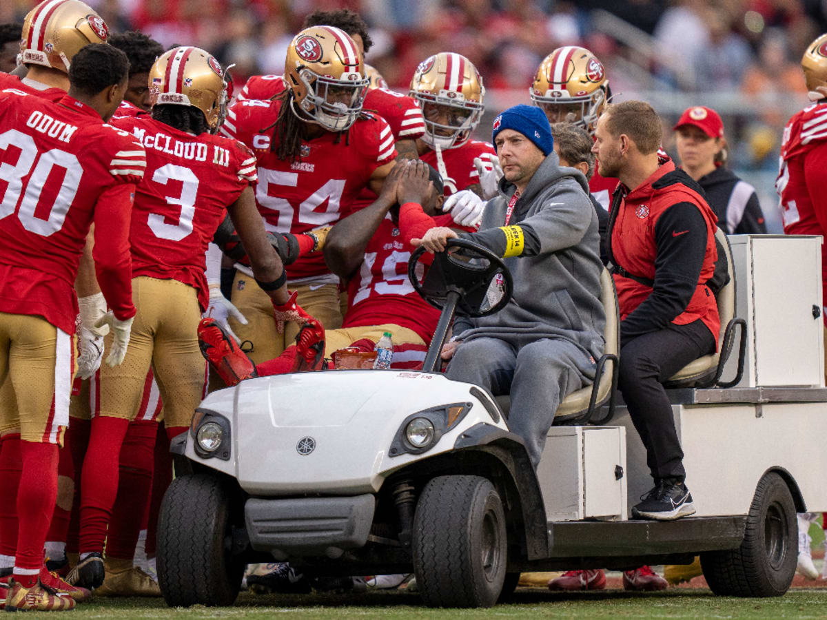 49ers Deebo Samuel Carted Off Field After Terrifying Hit vs. Buccaneers -  Sports Illustrated