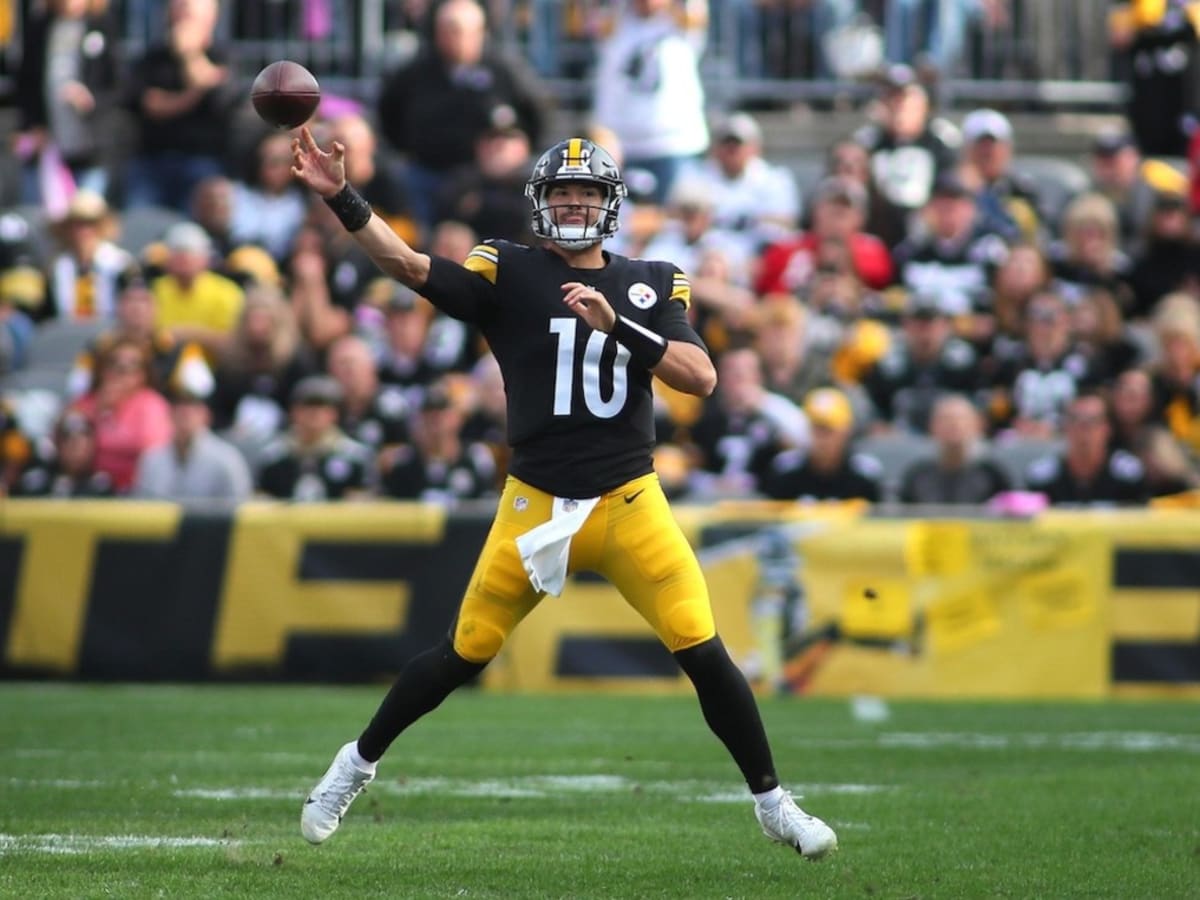 Kenny Pickett Set To Replace Mitchell Trubisky as Steelers QB1