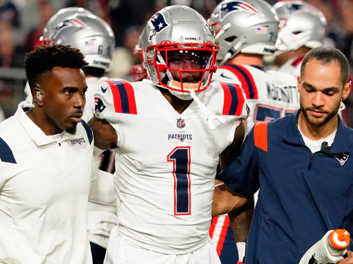 DeVante Parker: NFL says it is reviewing an apparent head injury