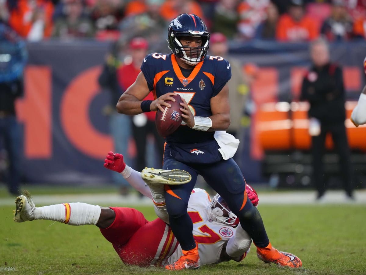 Broncos celebration after Josey Jewell's first interception looked