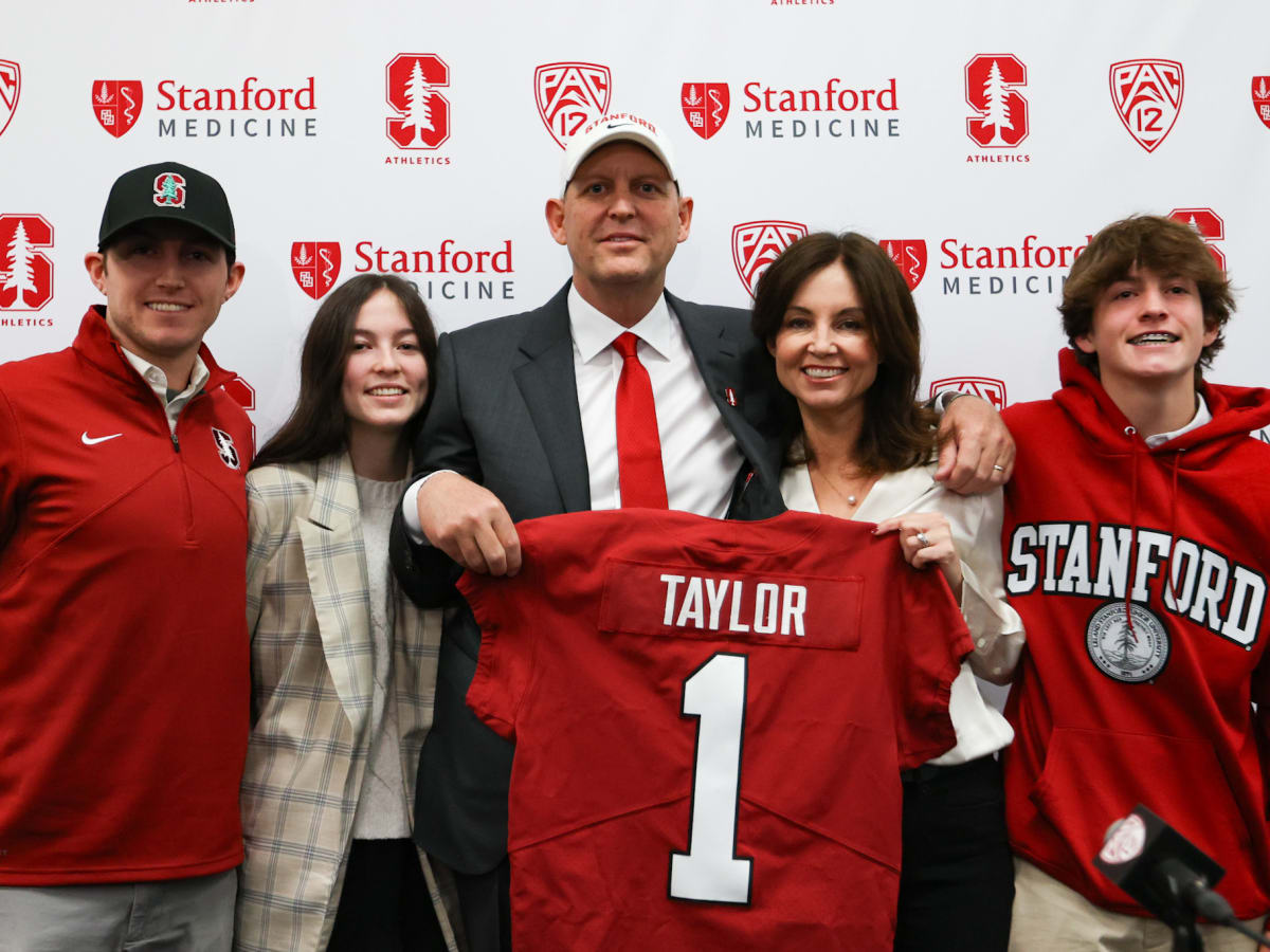 Football - Stanford University Athletics