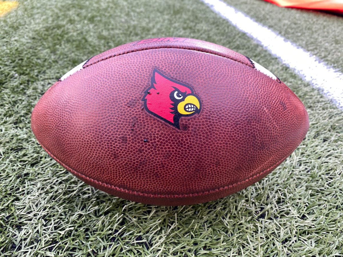 Louisville Unveils New Court Design at KFC Yum! Center - University of  Louisville Athletics