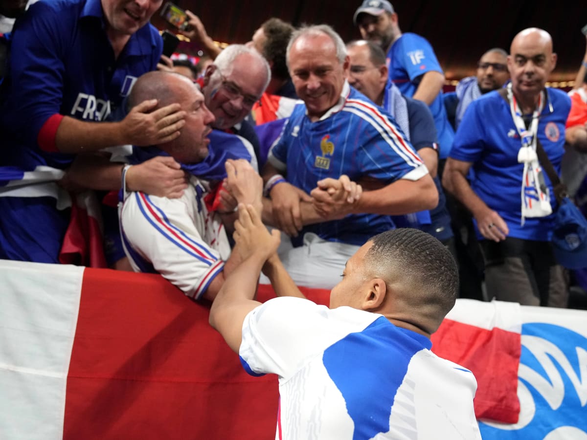 France fans hail Mbappe's dazzling World Cup final performance