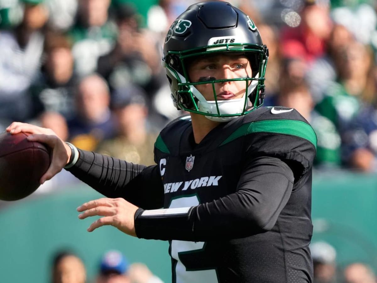 Jets turn back to QB Zach Wilson with Mike White not medically