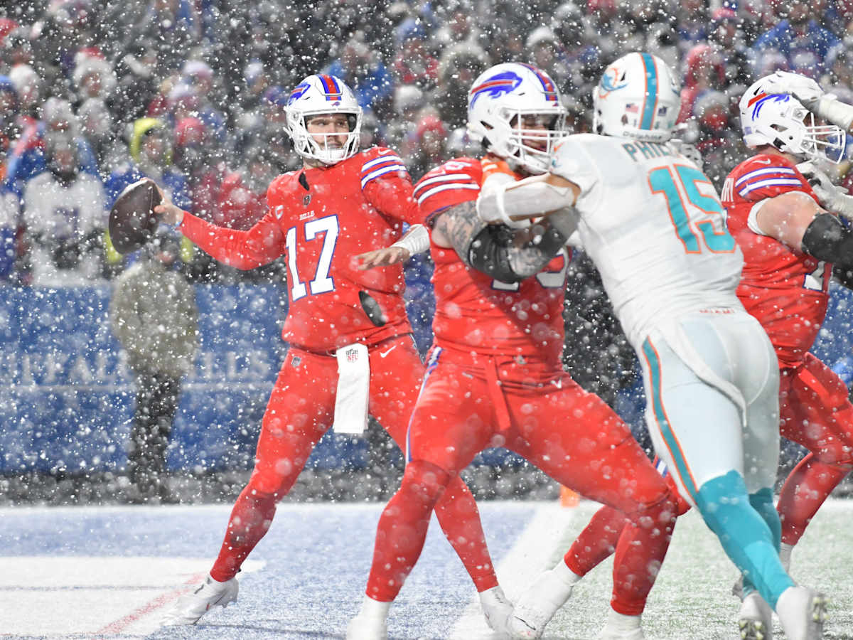 Stefon Diggs showers fans with beer as he leads Bills to massive win over  Dolphins