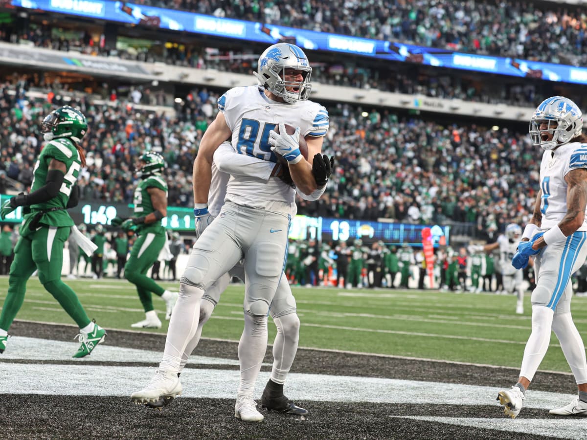 Lions keep playoff hopes alive, crush Jets' with late game-winning  touchdown