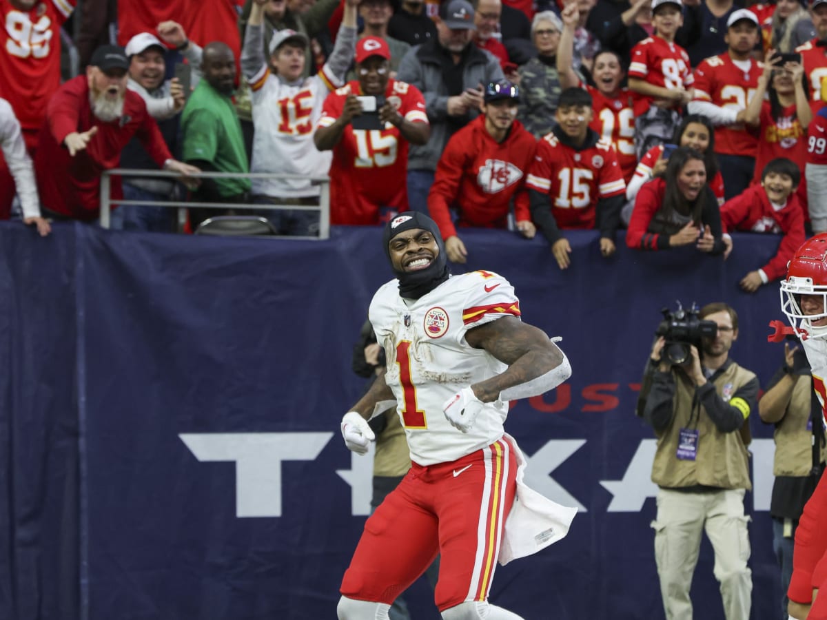 KC Chiefs Reminded the NFL of What They're Capable of in Week 3 Win Over Chicago  Bears - Sports Illustrated Kansas City Chiefs News, Analysis and More