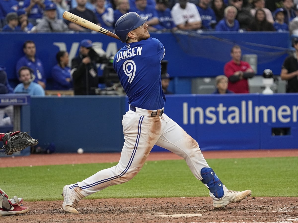 Blue Jays: The case for trading Danny Jansen over other catchers